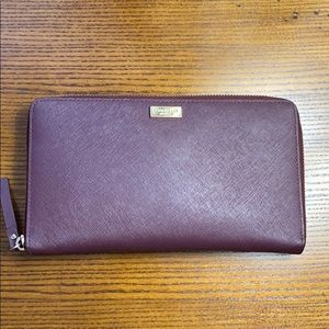 Kate Spade Laurel Way travel wallet
